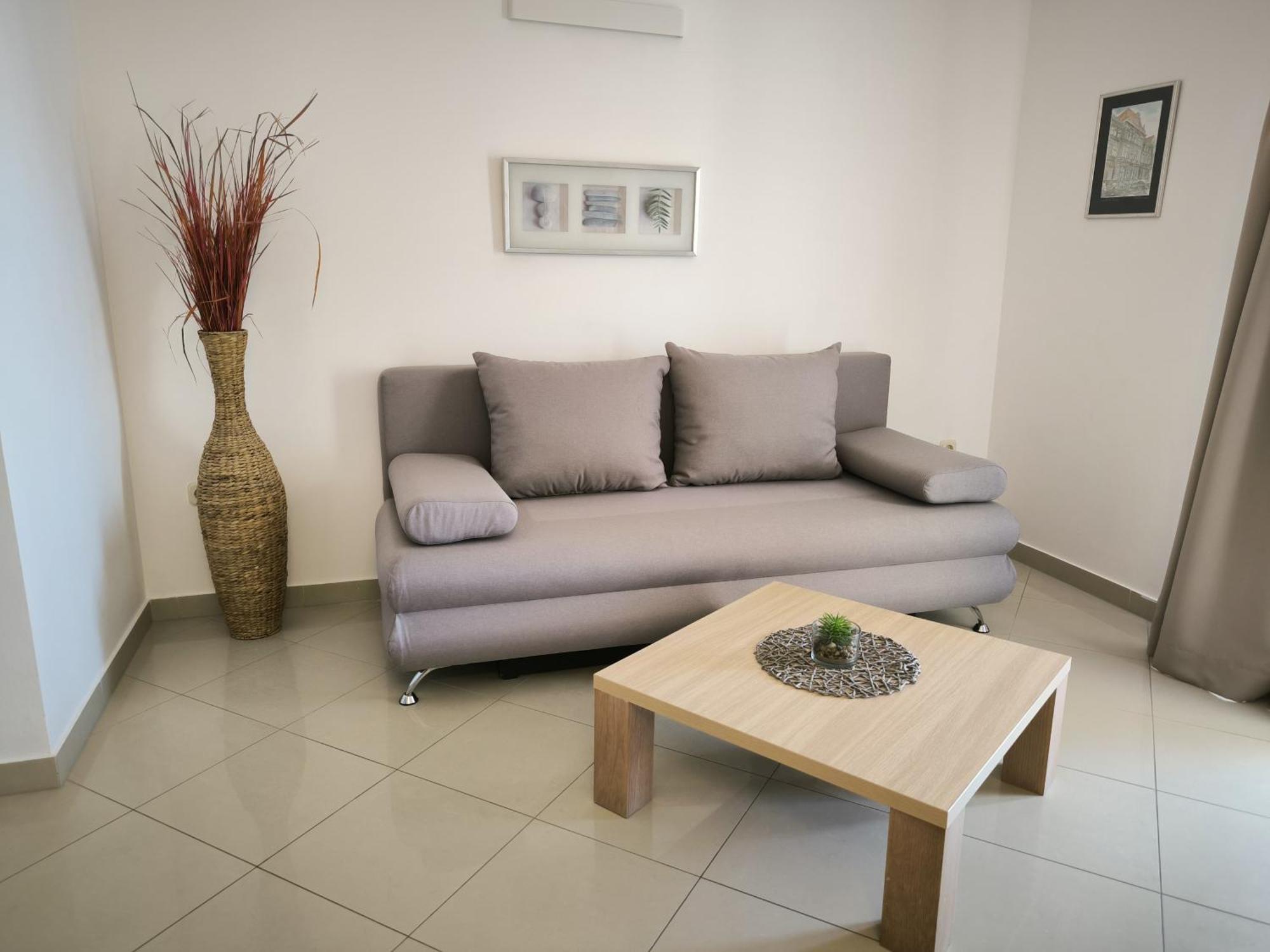 Hektorovic Poolside Apartments Bol Bagian luar foto